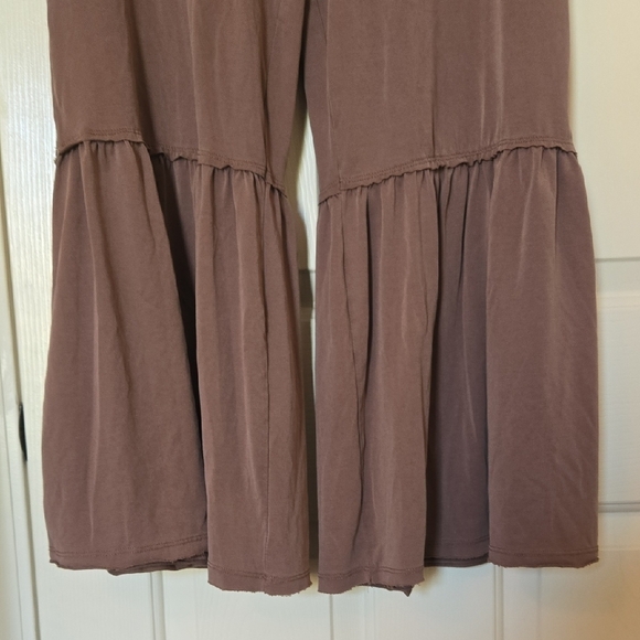 Peace Love World BOHO Espresso & Red RUFFLE Flare Pants UNIQUE FESTIVE SOFTEST M - Picture 9 of 16